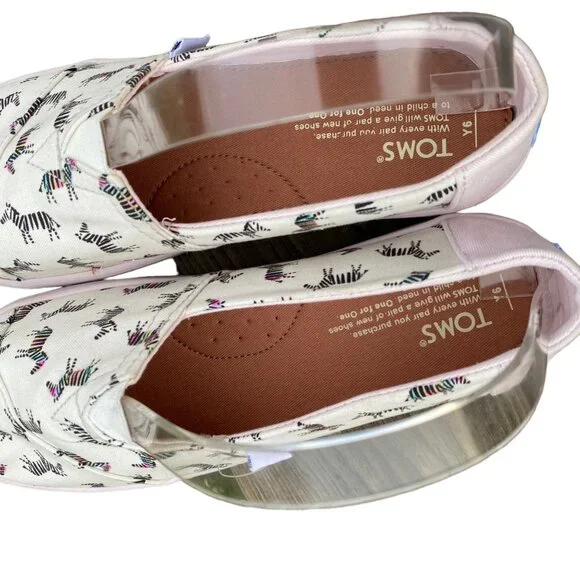 TOMS Zebra Print Slip-On Shoes Size 6 White Black Canvas Summer Travel - Picture 4 of 11